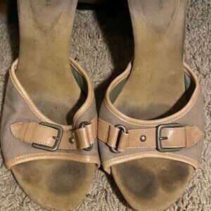 Audrey Brooke Heels Sz. 6 1/2